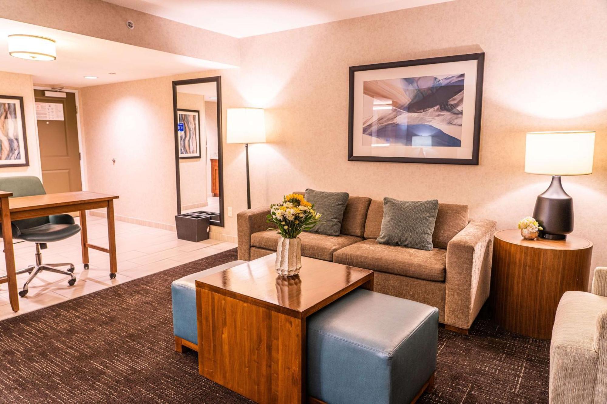 โฮมวูด สวีท บาย ฮิลตัน เพลสแซนต์ฮิลล์ คอนคอร์ด Hotel เพลเซนต์ฮิลล์ ภายนอก รูปภาพ